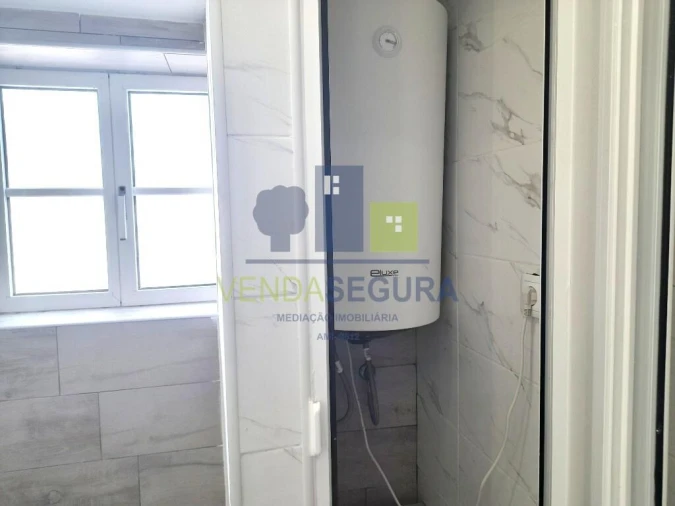 Moradia T2 para Venda em Selmes Foto 13