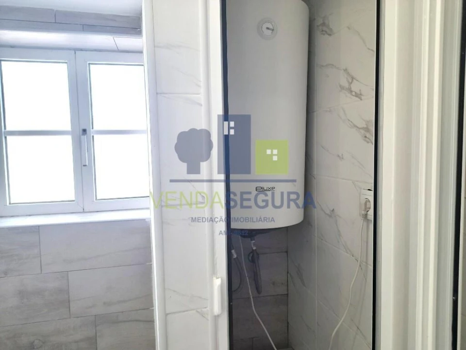 Moradia T2 para Venda em Selmes Foto 13