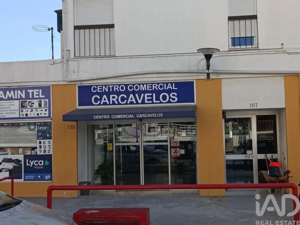 Loja para Venda em Carcavelos e Parede Foto 15