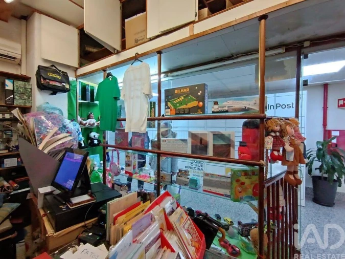 Loja para Venda em Carcavelos e Parede Foto 4