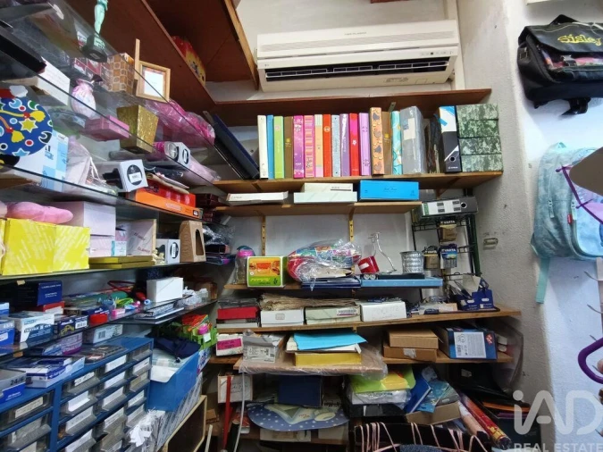 Loja para Venda em Carcavelos e Parede Foto 6