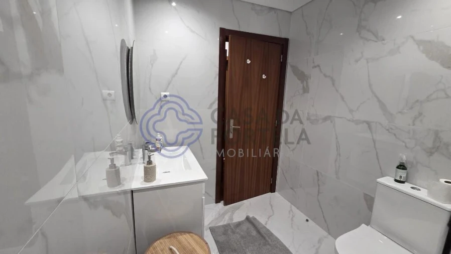 Apartamento T3 para Venda em Valongo Foto 17