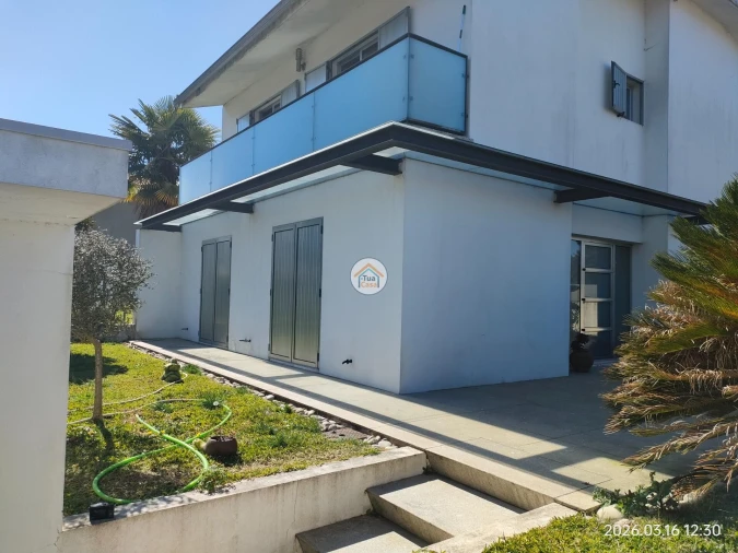 Moradia T4 para Venda em Louro Foto 4