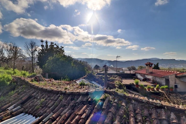 Moradia T3 para Venda em Esporões Foto 3