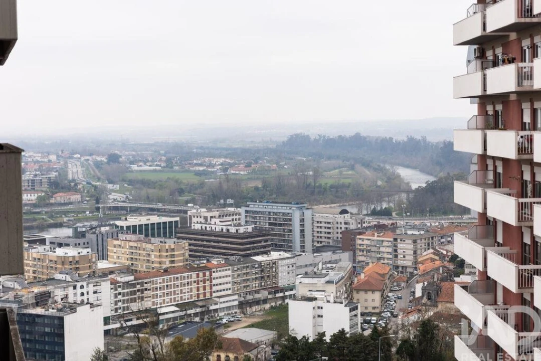 Apartamento T5 para Venda em São Martinho do Bispo e Ribeira de Frades Foto 36