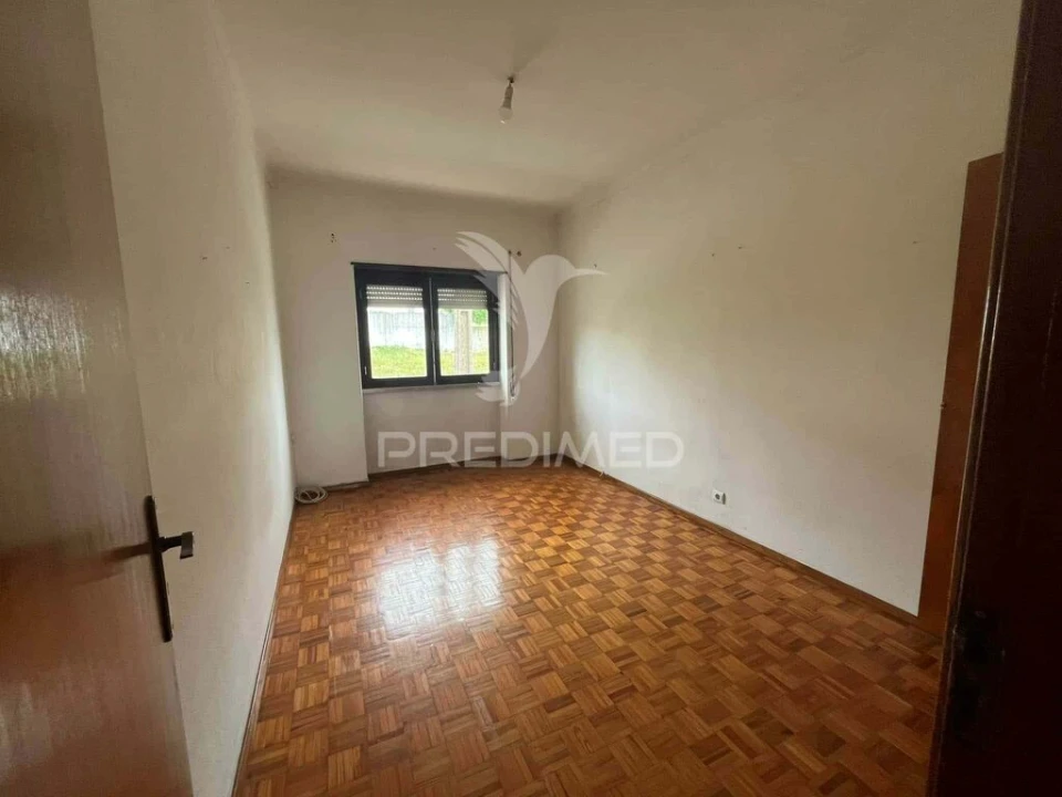 Apartamento T2 para Venda em Alcobaça e Vestiaria Foto 7