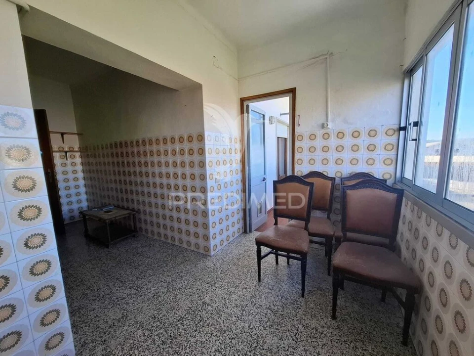 Apartamento T2 para Venda em Alcobaça e Vestiaria Foto 12