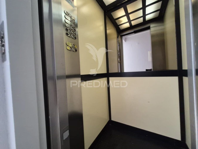 Apartamento T2 para Venda em Laranjeiro e Feijó Foto 8