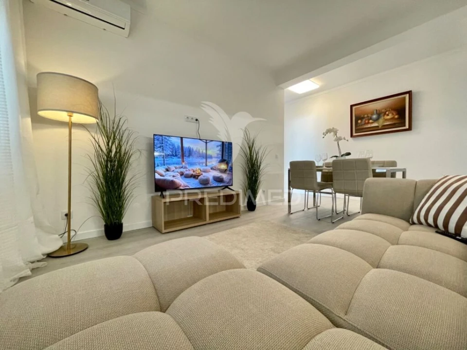 Apartamento T2 para Venda em Faro (Sé e São Pedro) Foto 2