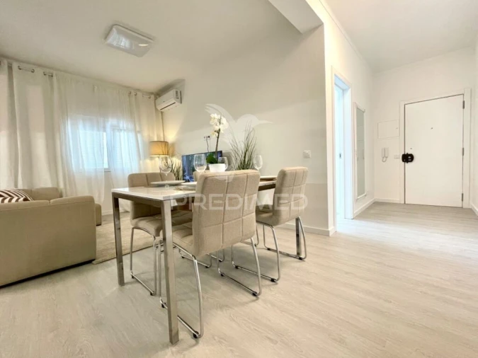 Apartamento T2 para Venda em Faro (Sé e São Pedro) Foto 3