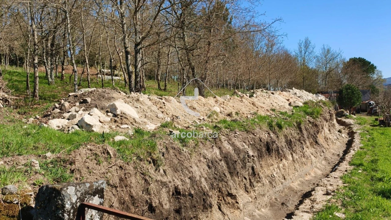 Terreno para Venda em Formariz e Ferreira Foto 9