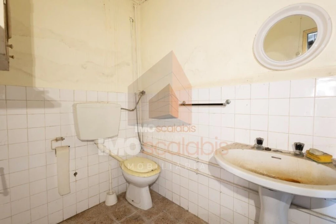 Moradia T3 para Venda em Azoia de Cima e Tremês Foto 3