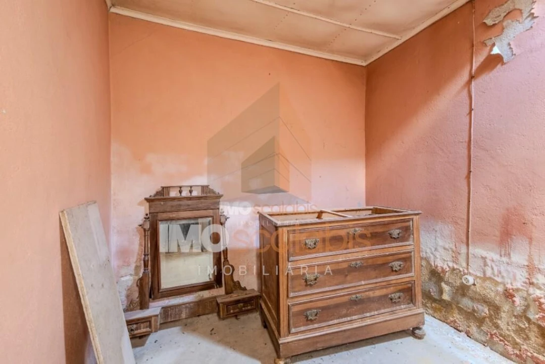 Moradia T3 para Venda em Azoia de Cima e Tremês Foto 4