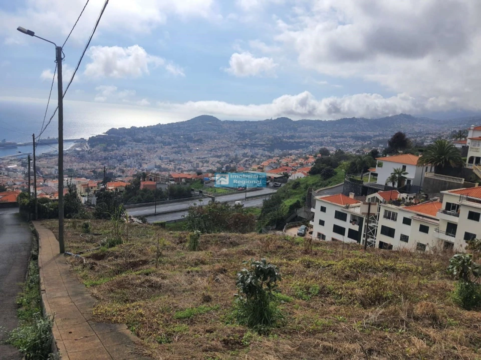 Terreno para Venda em Funchal (Santa Maria Maior) Foto 9
