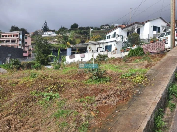 Terreno para Venda em Funchal (Santa Maria Maior)