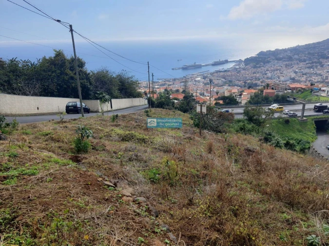 Terreno para Venda em Funchal (Santa Maria Maior) Foto 3