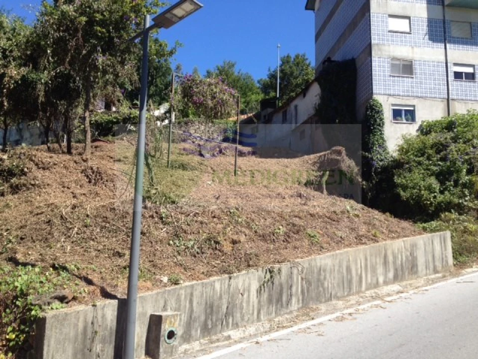 Terreno para Venda em Sever do Vouga Foto 1