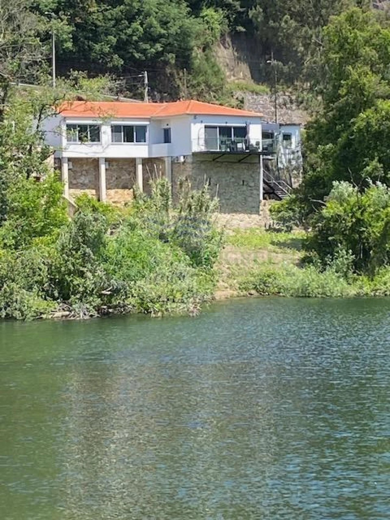 Moradia T2 para Venda em Pessegueiro do Vouga Foto 1