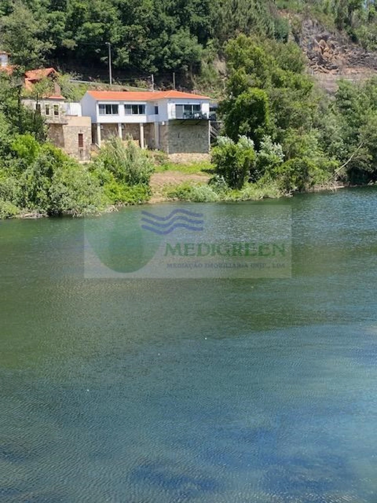 Moradia T2 para Venda em Pessegueiro do Vouga Foto 2