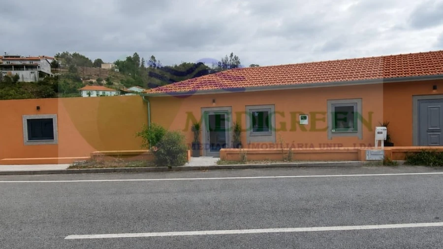Moradia T2 para Venda em Pessegueiro do Vouga