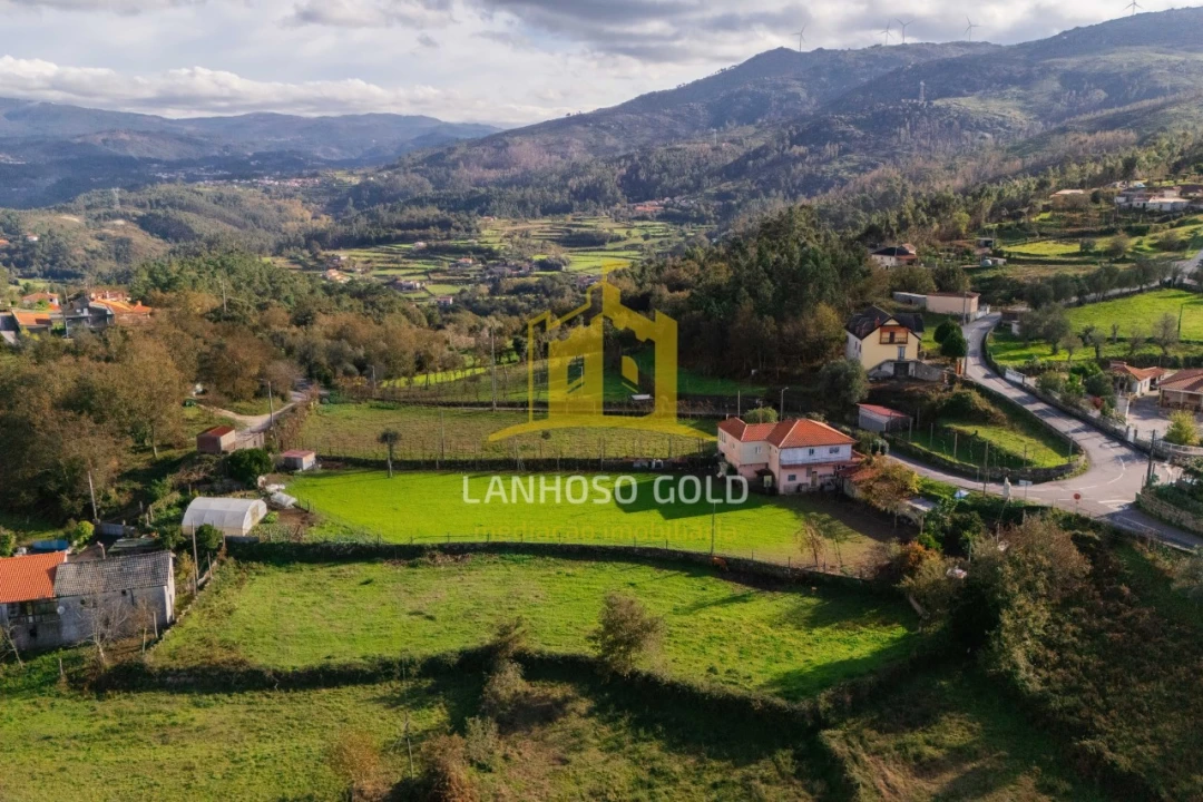 Terreno para Venda em Sobradelo da Goma Foto 5