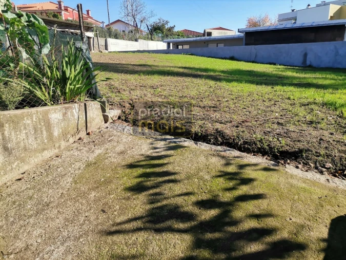 Terreno para Venda em Seide Foto 2