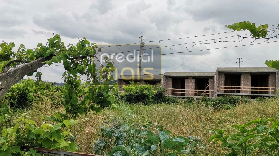 Terreno para Venda em Gondifelos, Cavalões e Outiz