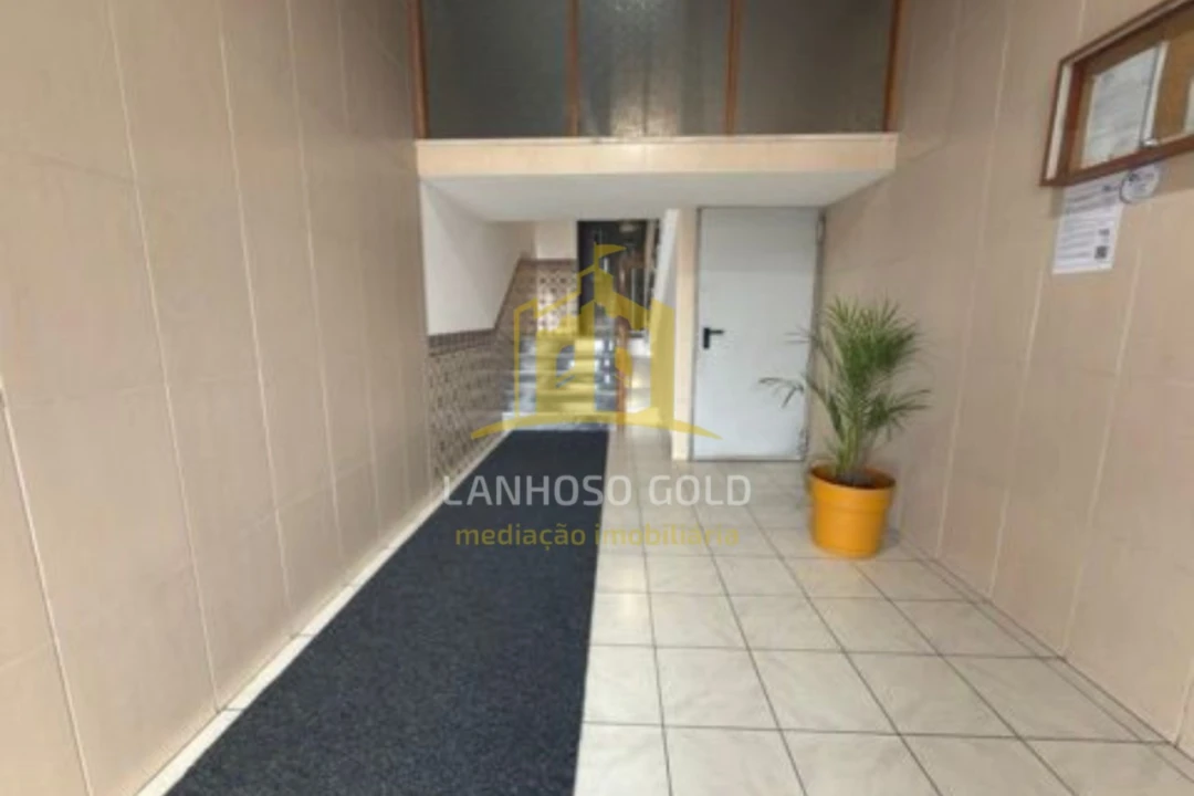 Apartamento T3 para Venda em Povoa de Lanhoso (N. Senhora do Amparo) Foto 2