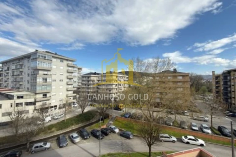 Apartamento T3 para Venda em Povoa de Lanhoso (N. Senhora do Amparo) Foto 14