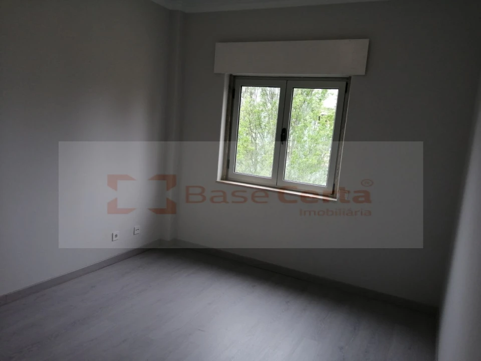 Apartamento T2 para Venda em Oeiras e São Julião da Barra, Paço de Arcos e Caxias Foto 11