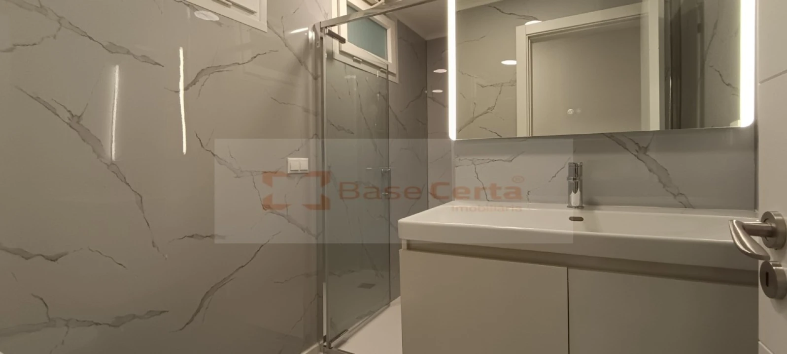 Apartamento T2 para Venda em Oeiras e São Julião da Barra, Paço de Arcos e Caxias Foto 25