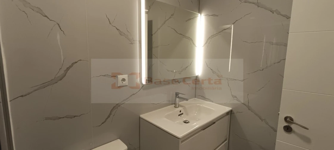 Apartamento T2 para Venda em Oeiras e São Julião da Barra, Paço de Arcos e Caxias Foto 24