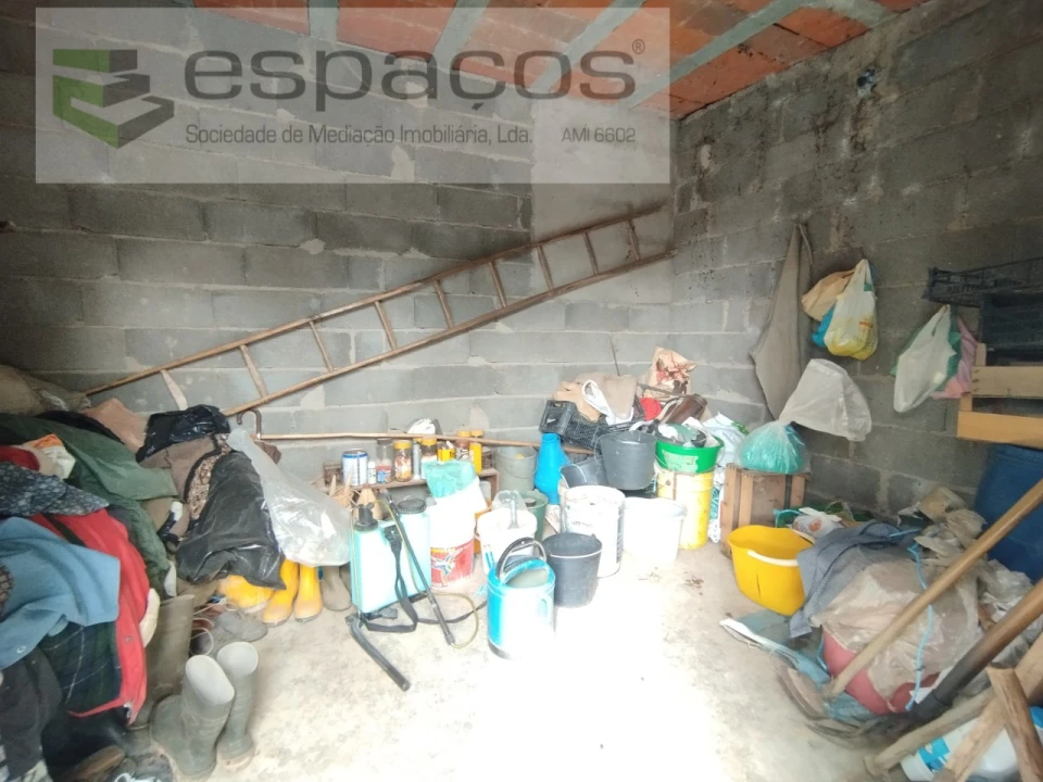 Terreno para Venda em Escalos de Cima e Lousa Foto 9