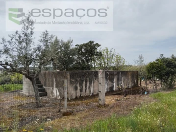 Terreno para Venda em Escalos de Cima e Lousa