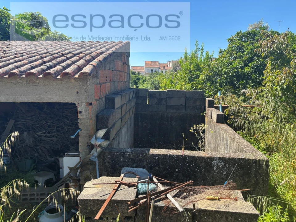 Terreno para Venda em Escalos de Baixo e Mata Foto 7