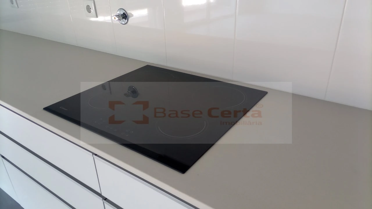 Apartamento T3 para Venda em Vialonga Foto 4