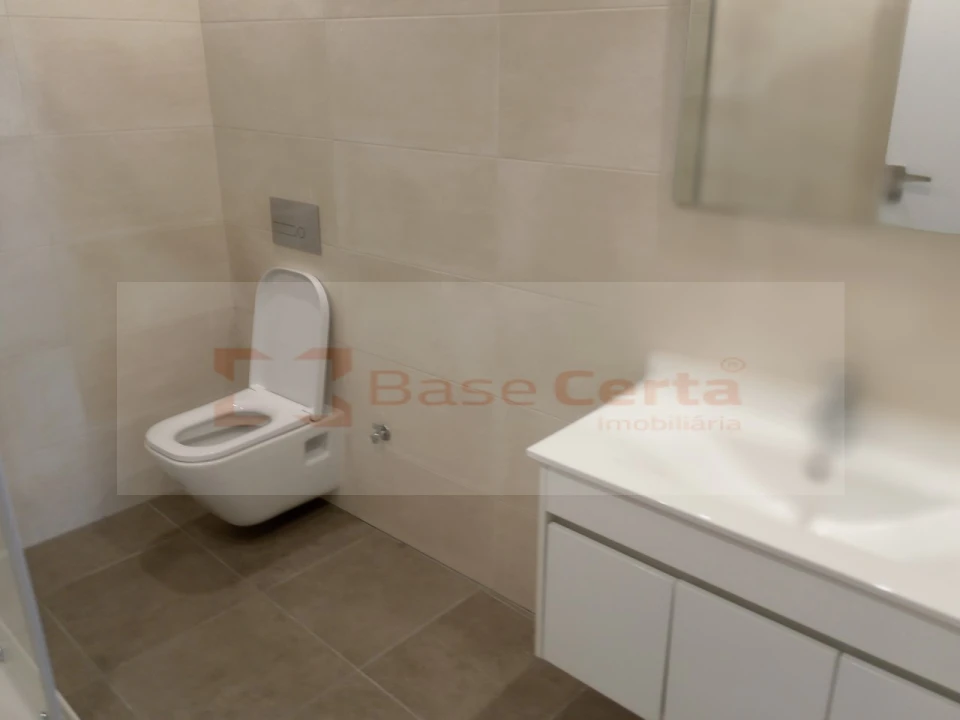 Apartamento T3 para Venda em Vialonga Foto 18