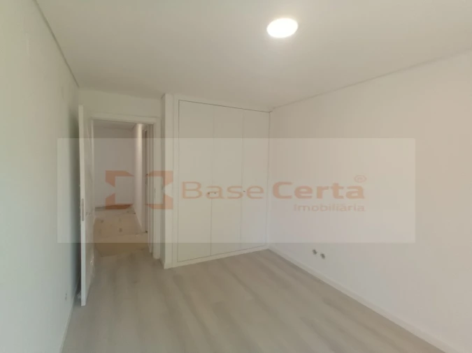 Apartamento T3 para Venda em Vialonga Foto 15