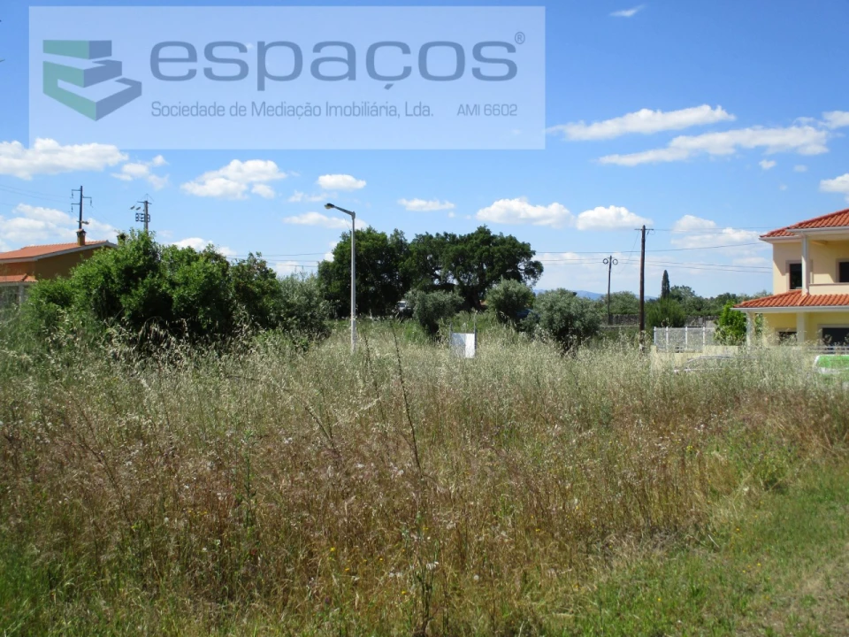 Terreno para Venda em Escalos de Cima e Lousa Foto 6