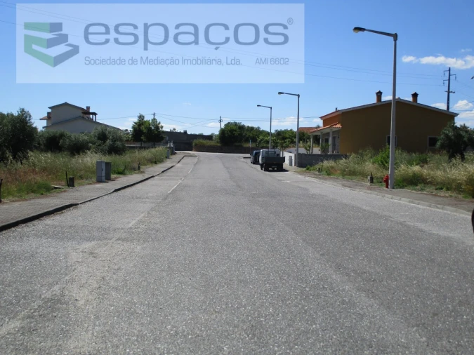 Terreno para Venda em Escalos de Cima e Lousa Foto 5