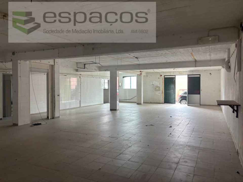 Armazém para Venda em Castelo Branco Foto 1