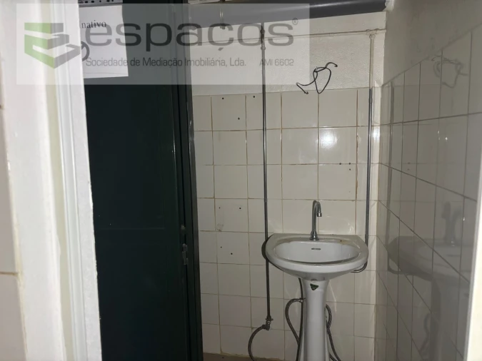 Armazém para Venda em Castelo Branco Foto 9