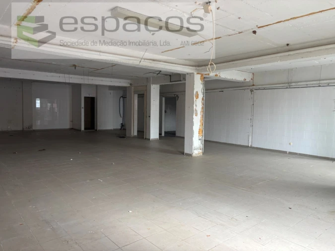 Armazém para Venda em Castelo Branco Foto 2