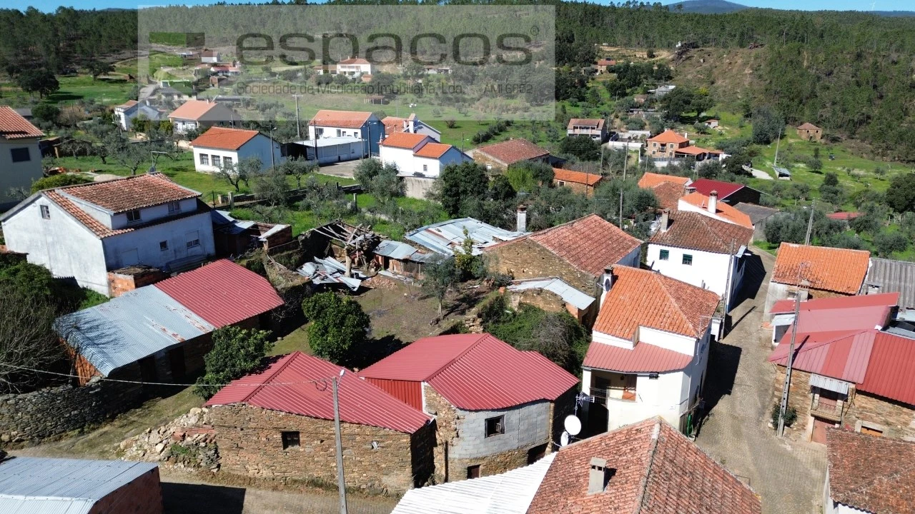 Moradia T2 para Venda em São Vicente da Beira Foto 5