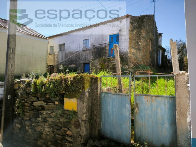 Moradia T2 para Venda em São Vicente da Beira Foto 1