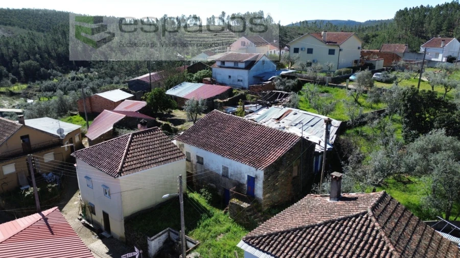 Moradia T2 para Venda em São Vicente da Beira Foto 2