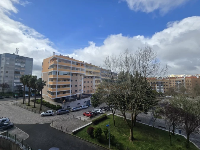 Apartamento T2 para Venda em Mina de Água Foto 4