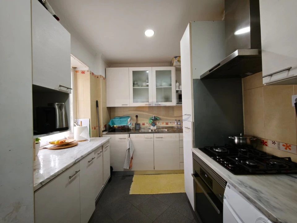 Apartamento T2 para Venda em Agualva e Mira-Sintra Foto 3