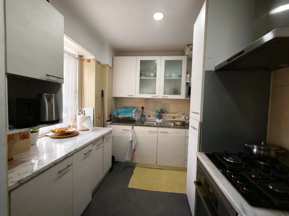 Apartamento T2 para Venda em Agualva e Mira-Sintra Foto 4