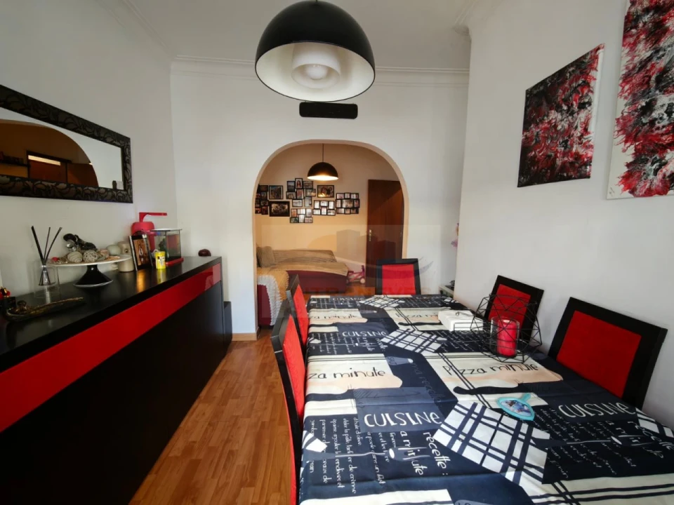 Apartamento T2 para Venda em Agualva e Mira-Sintra Foto 8